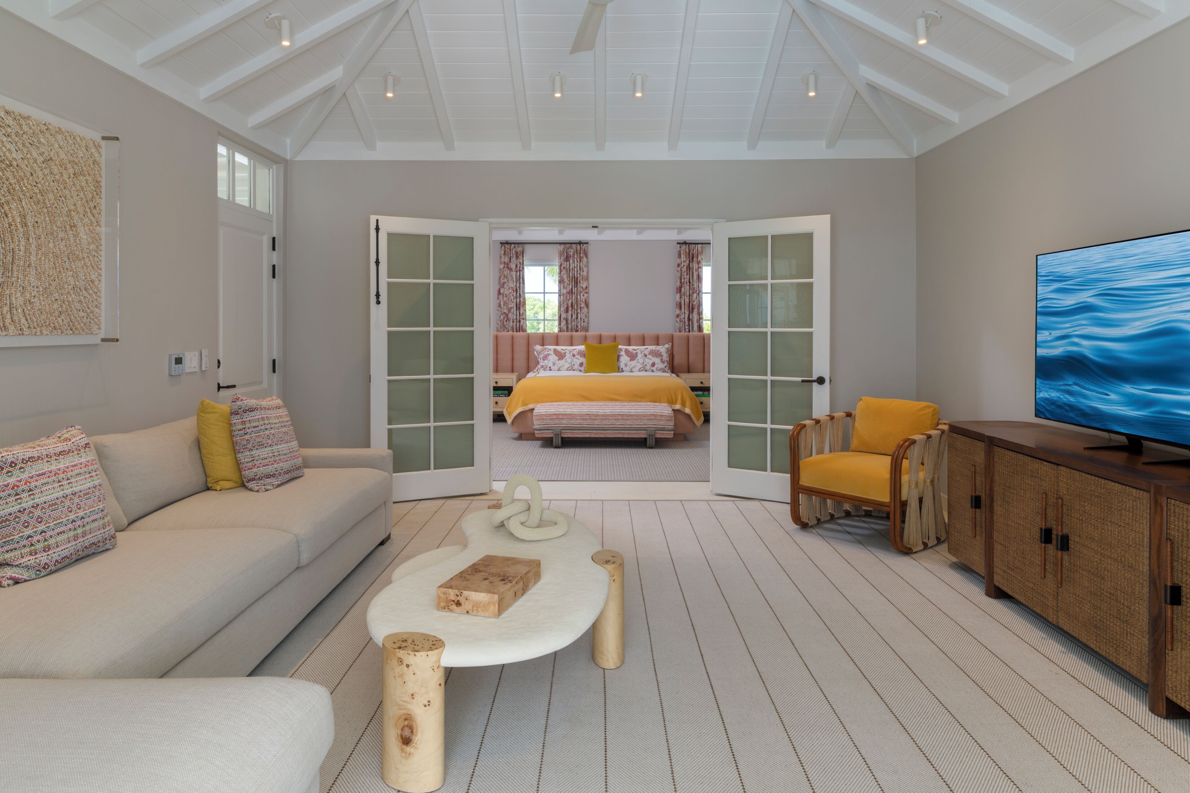 Room (Calabash)
