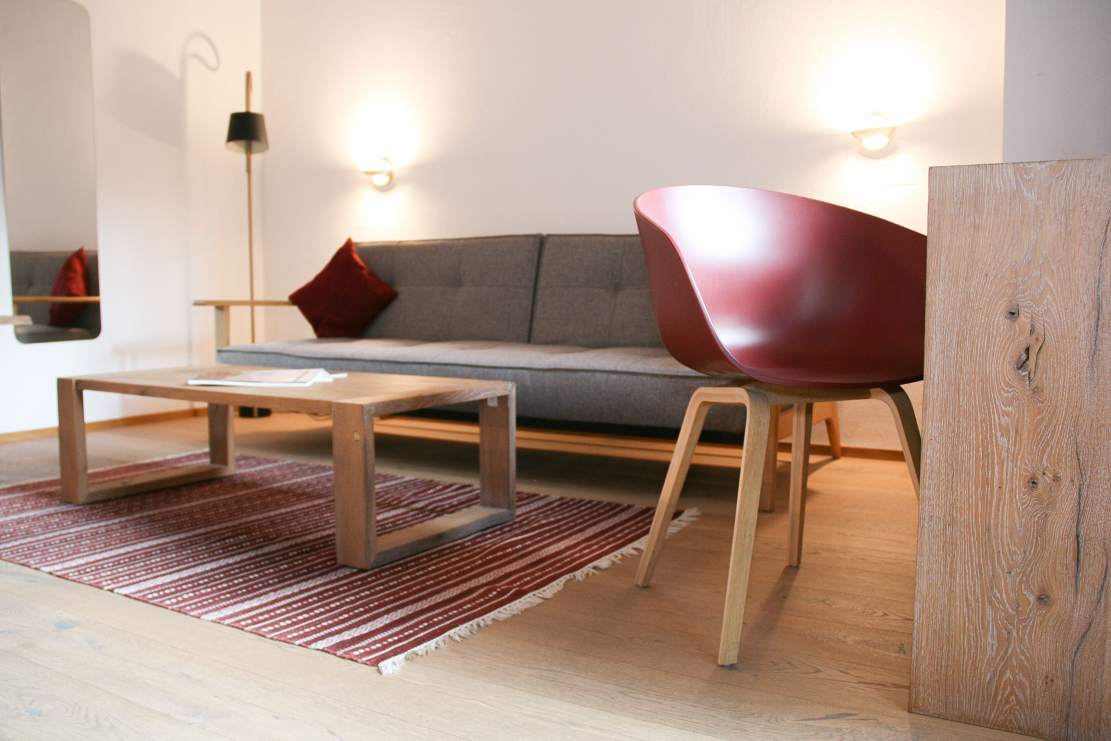 signature double room, 1 bedroom, mountain view | living area | flat-screen tv