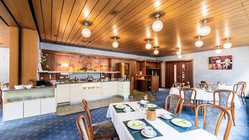 Daily buffet breakfast (EUR 18 per person)