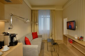 Junior Suite, 1 King Bed | 1 bedroom, premium bedding, minibar, in-room safe