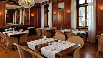 Esmorzar diari d'estil bufet (22 EUR per persona)