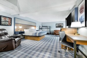 Suite, Multiple Beds, Non Smoking | 1 bedroom, pillowtop beds, in-room safe, desk