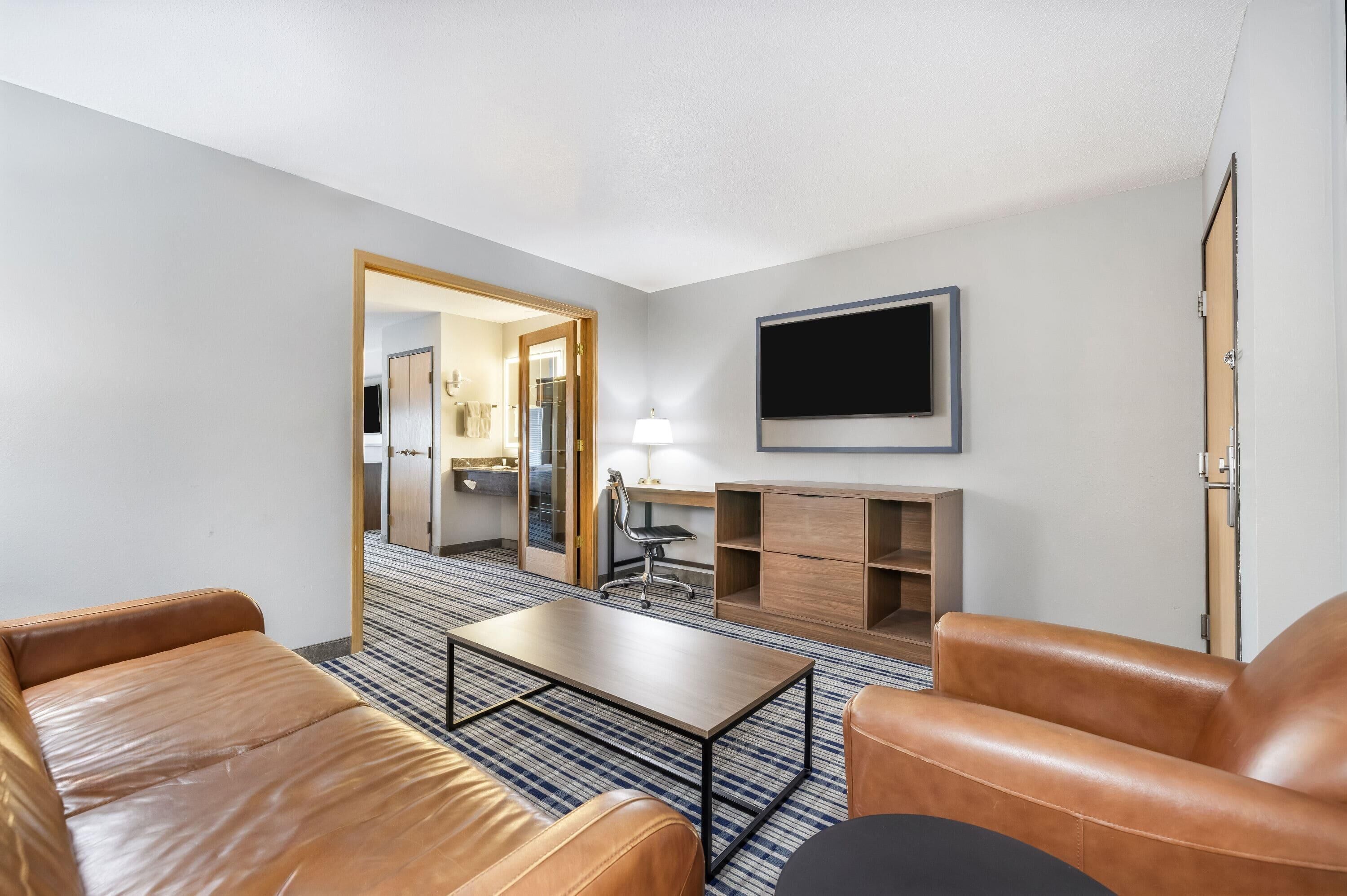 Suite Deluxe, 2 camas Queen size, para no fumadores | 1 habitación, camas con pillow-top y caja de seguridad en la habitación 