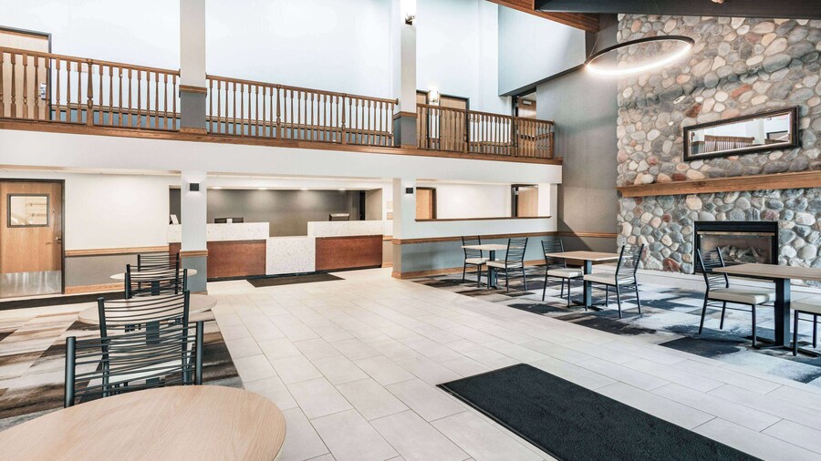 Baymont by Wyndham Brooklyn Center