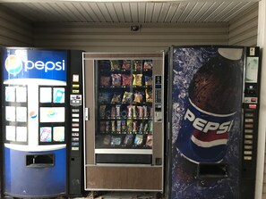 Snack bar