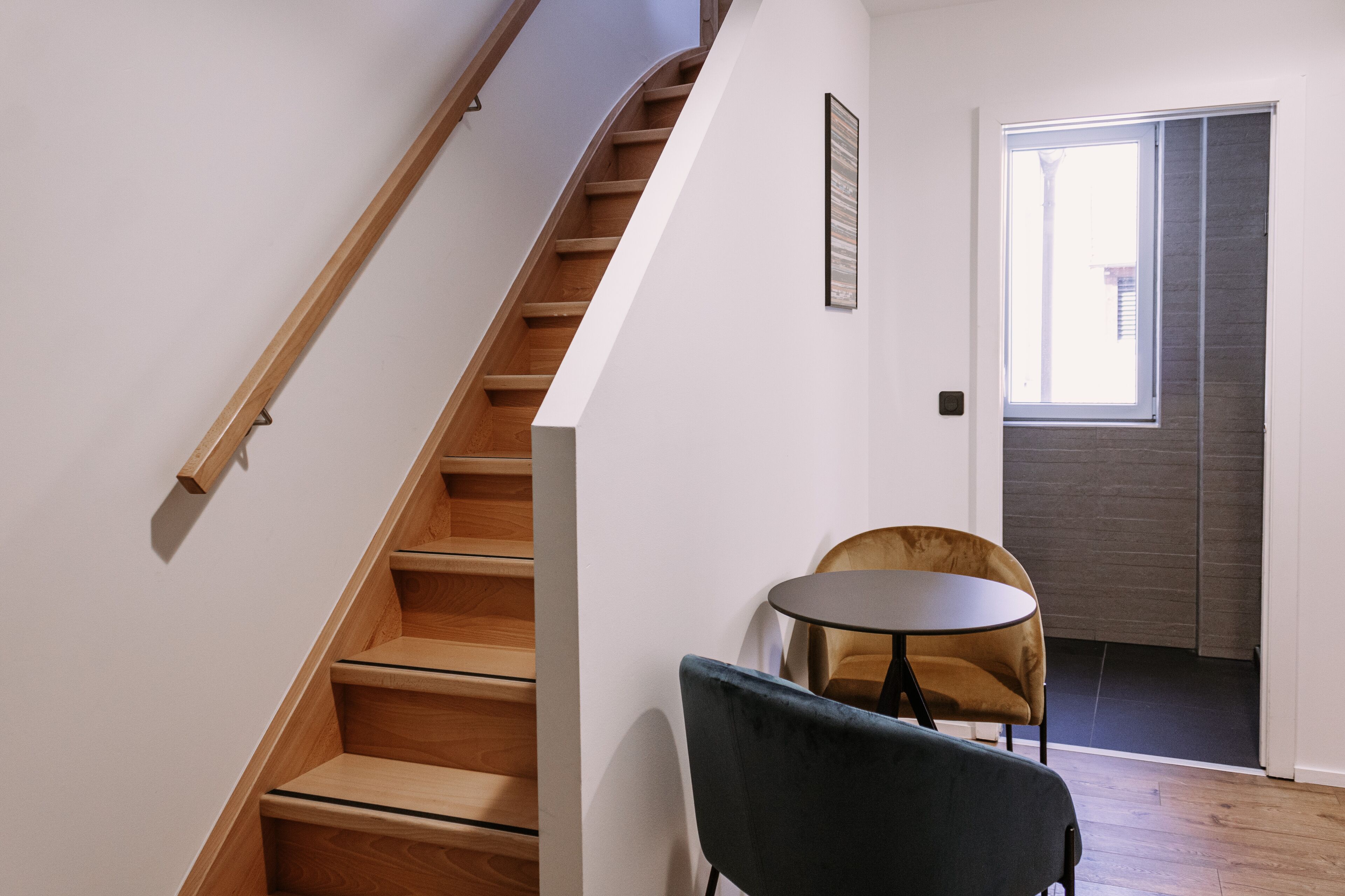 tribu 6 | premium bedding, in-room safe, desk, laptop workspace