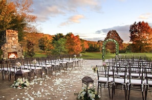 Espace de mariage à l’extérieur