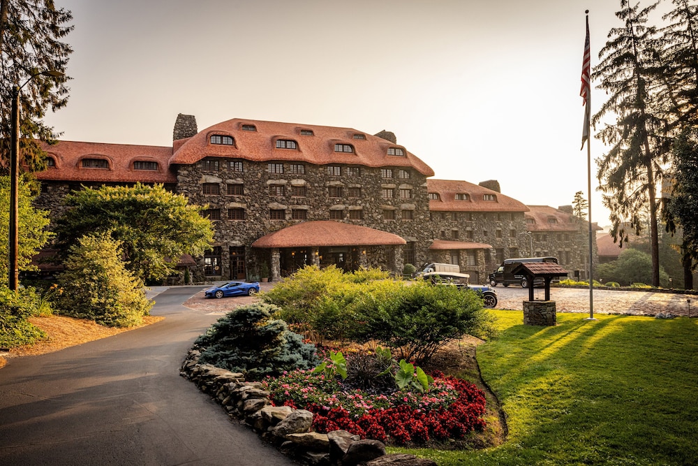 The Omni Grove Park Inn & Spa by null
