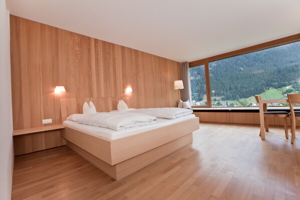Condo panoramique, dans l’édifice annexe | 1 chambre, draps en coton égyptien, literie de qualité, couette en duvet
