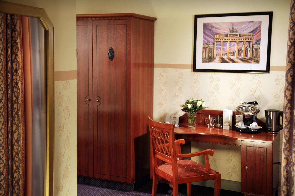 Double Room | Coffee and/or coffee maker