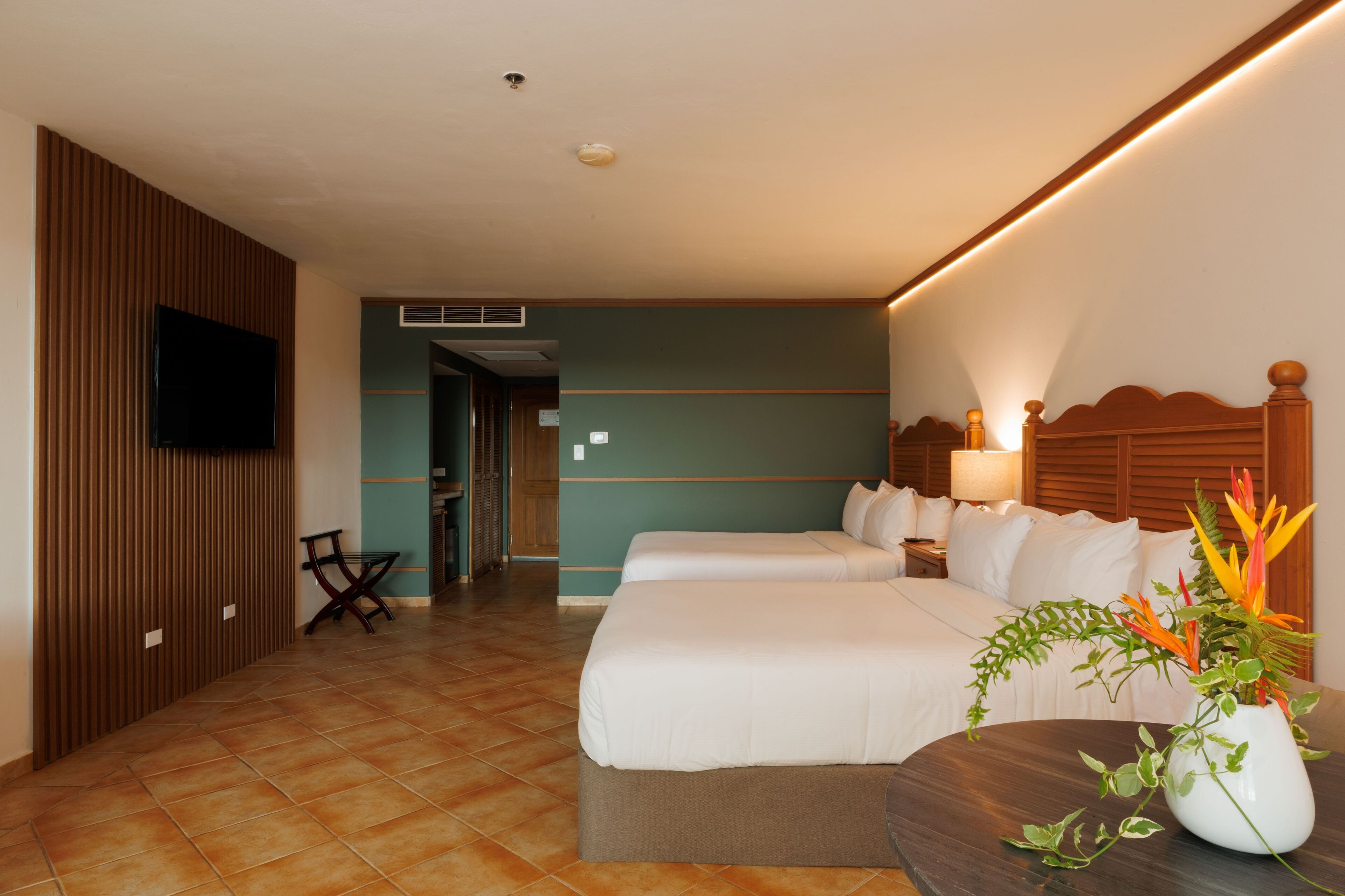 Deluxe tweepersoonskamer, uitzicht op rivier | Lakens van Egyptisch katoen, luxe beddengoed, een kluis op de kamer