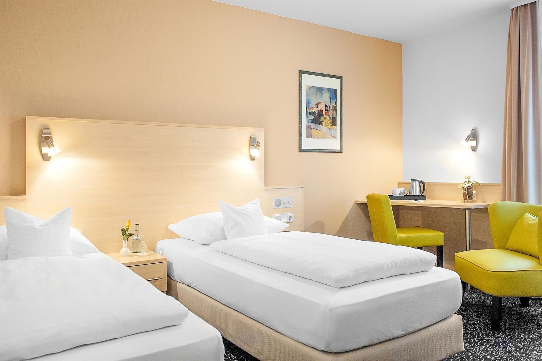 Hypo-allergenic bedding, in-room safe, desk, laptop workspace