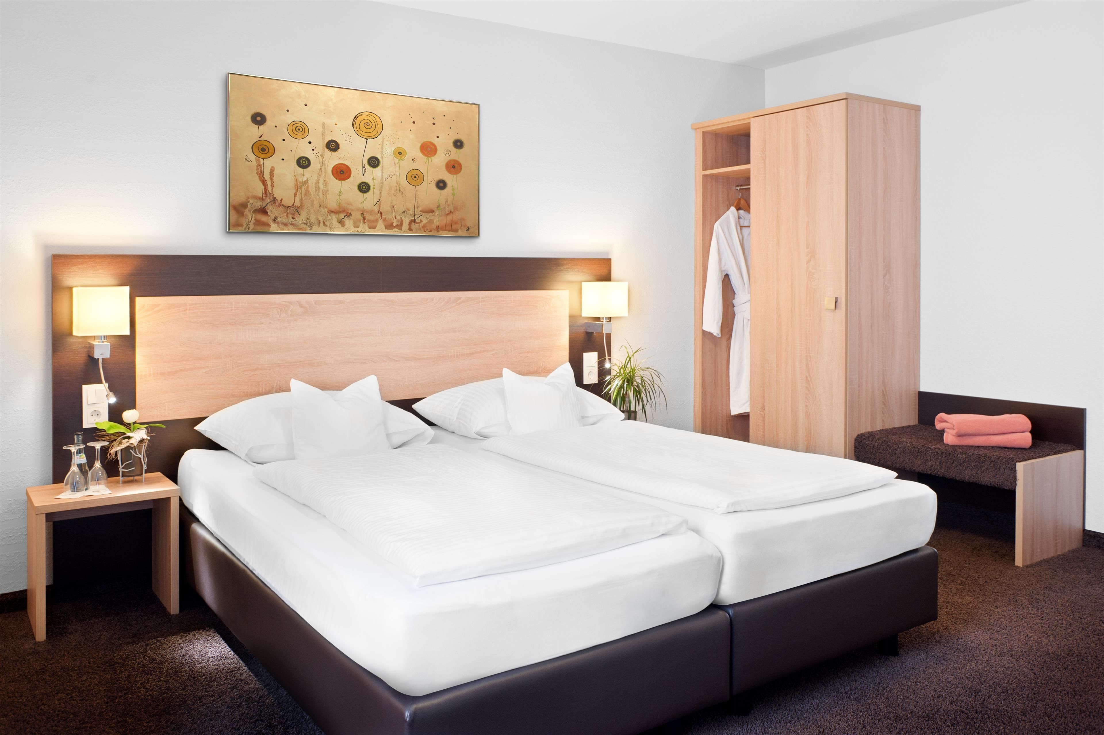 Hypo-allergenic bedding, in-room safe, desk, laptop workspace