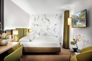 Literie hypoallergénique, minibar, coffres-forts dans les chambres