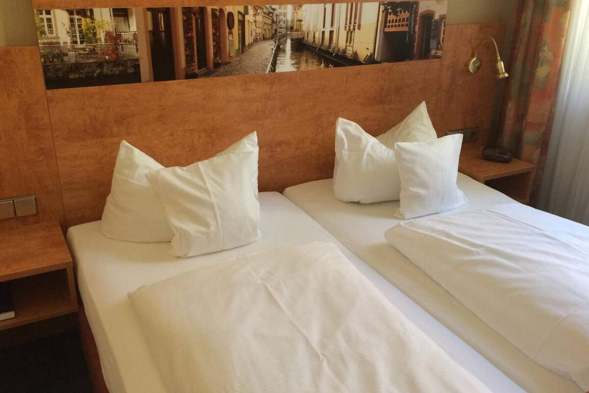 premium bedding, select comfort beds, minibar, in-room safe