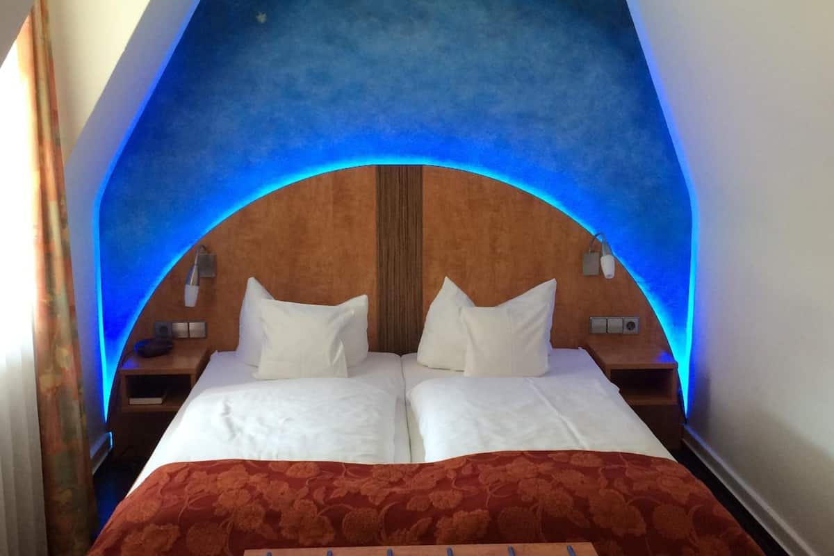 premium bedding, select comfort beds, minibar, in-room safe