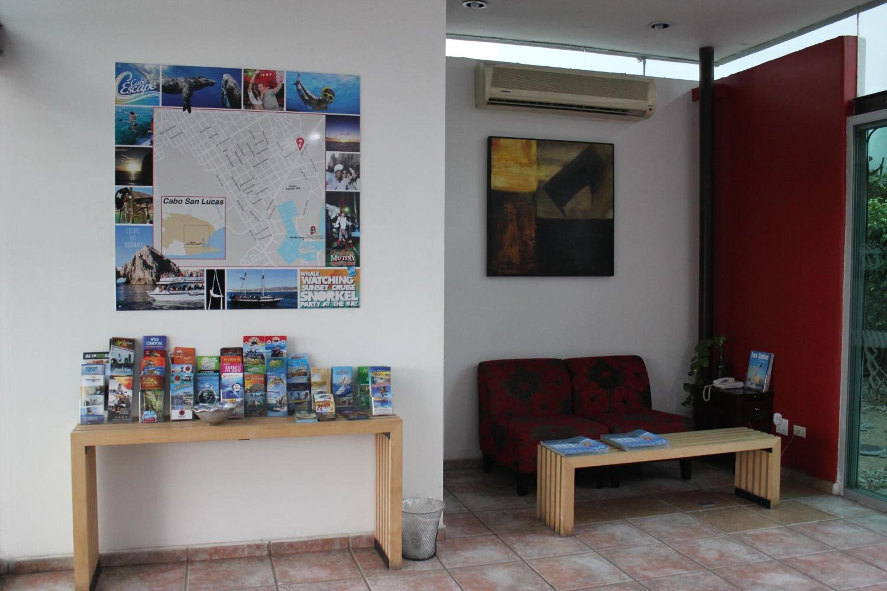 Foto - Seven Crown Express & Suites by Kavia