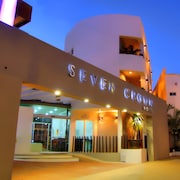 Seven Crown Express & Suites by Kavia