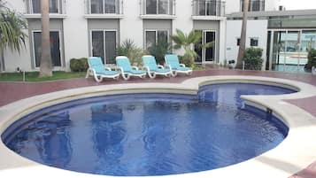 Outdoor pool, pool loungers