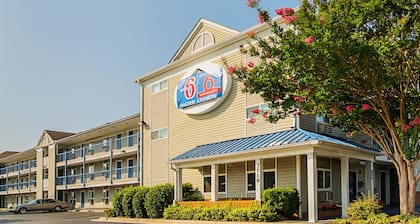 Motel 6 - Fayetteville, NC - Fort Liberty Area