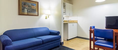 Desk, iron/ironing board, free WiFi, bed sheets