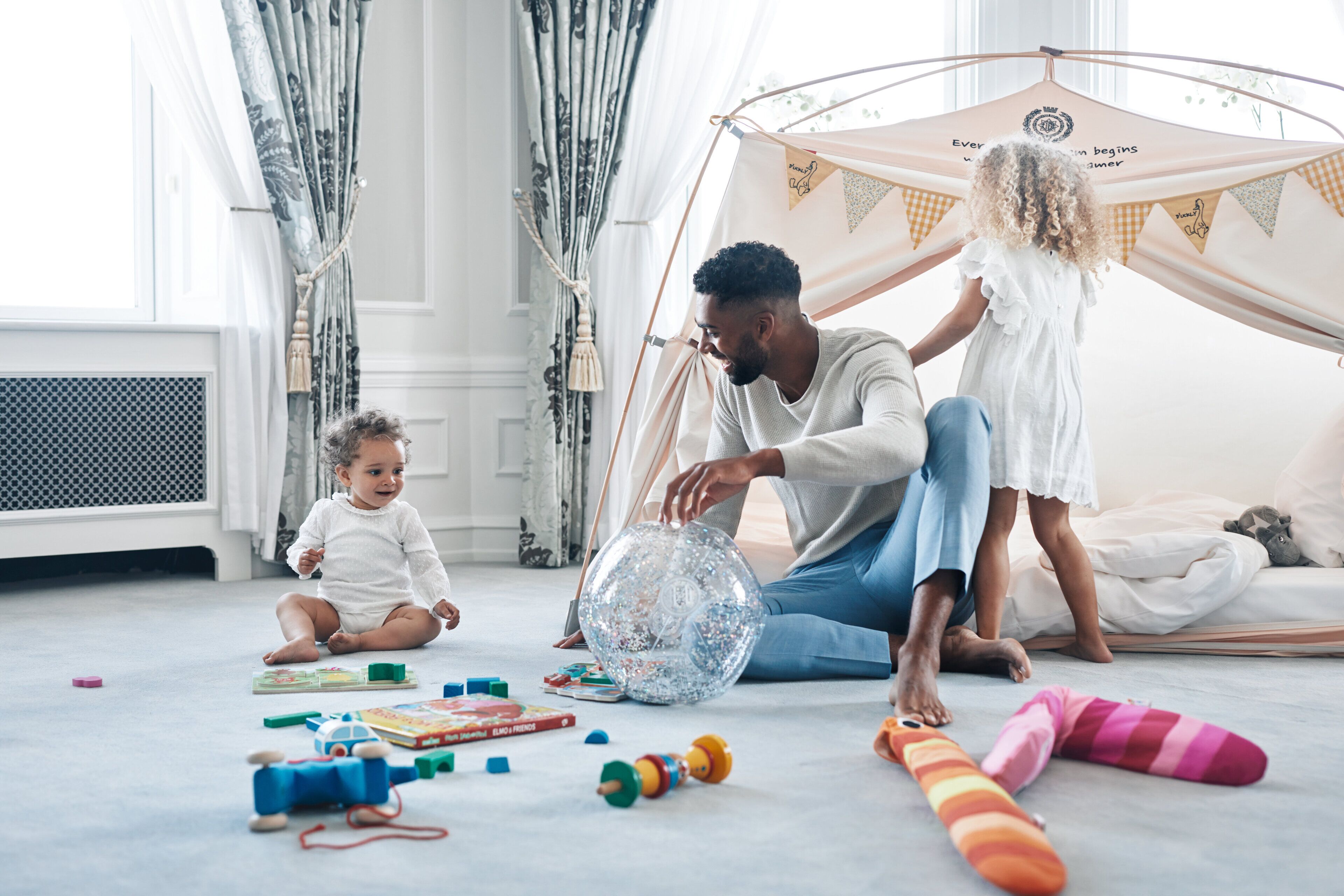 minibar, in-room safe, desk, laptop workspace