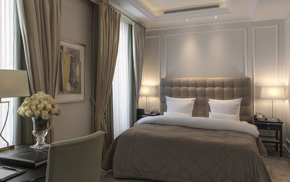 Hotel D'Angleterre by null