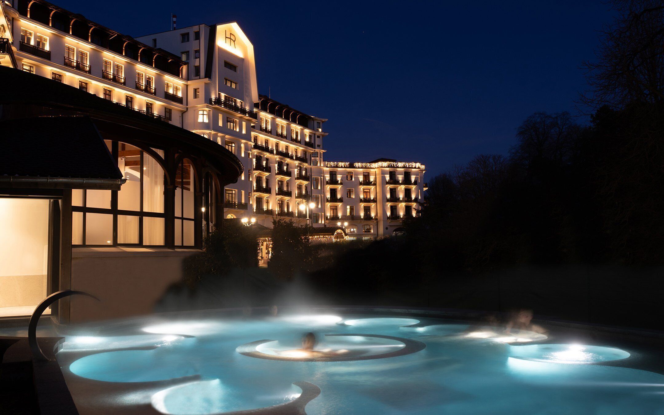 sauna, body treatments, hydrotherapy, body wraps, body scrubs, facials