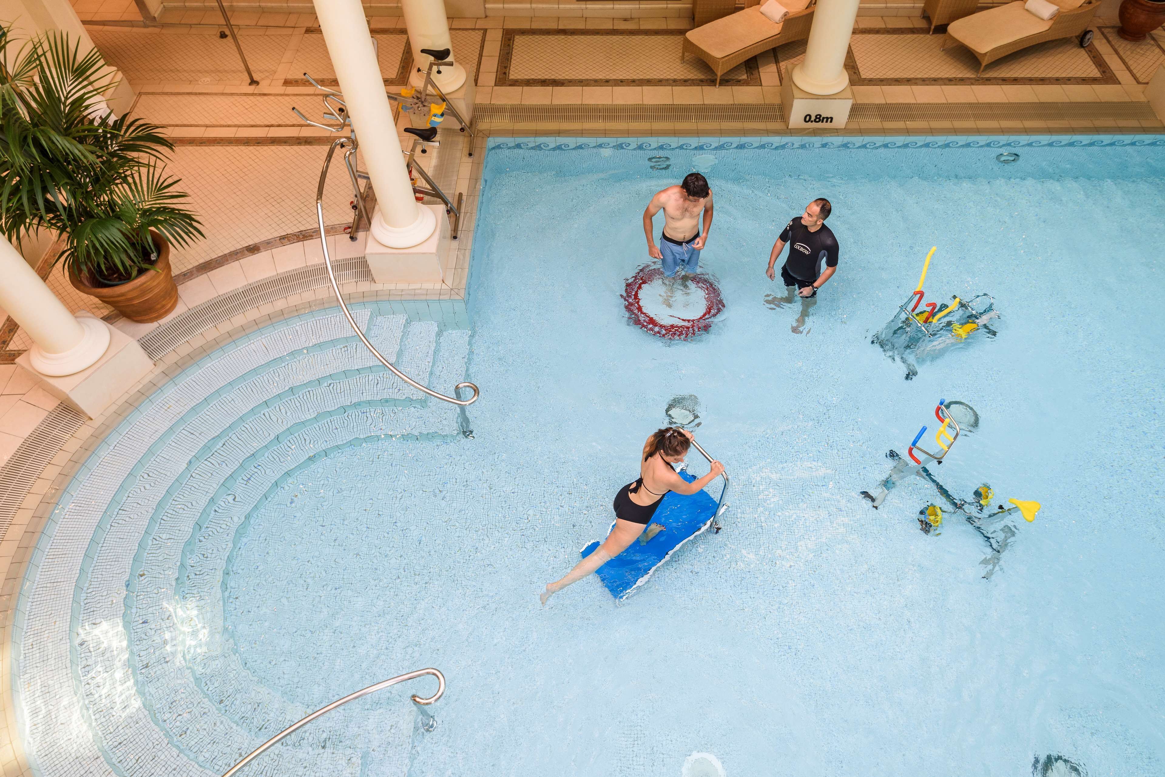 실내 수영장, 야외 수영장, 카바나(요금 별도), 수영장 파라솔