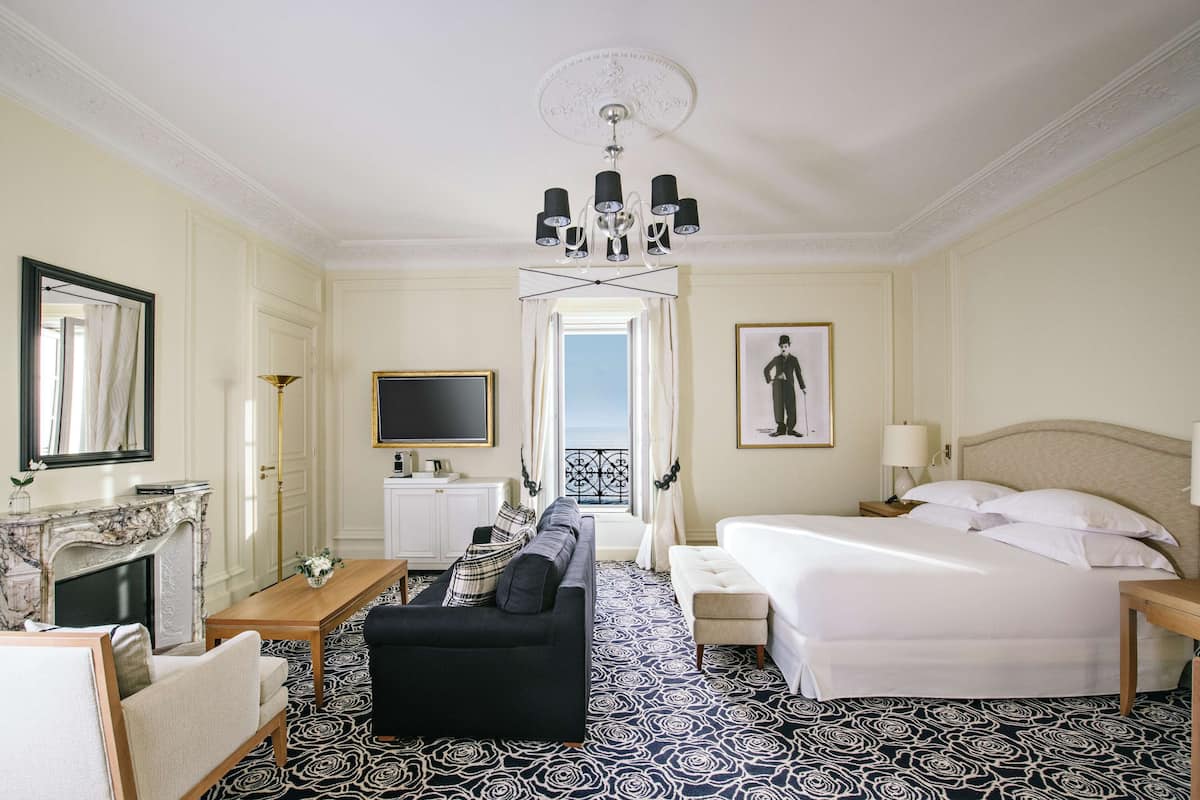 Junior Suite, Ocean View | Frette Italian sheets, premium bedding, Select Comfort beds, minibar