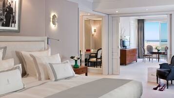 Frette Italian sheets, premium bedding, minibar, in-room safe