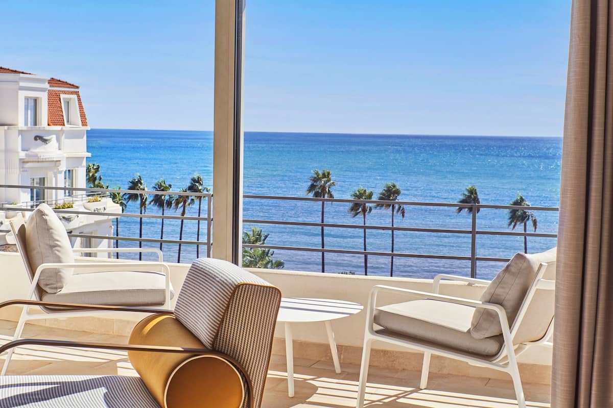 frette italian sheets, premium bedding, minibar, in-room safe