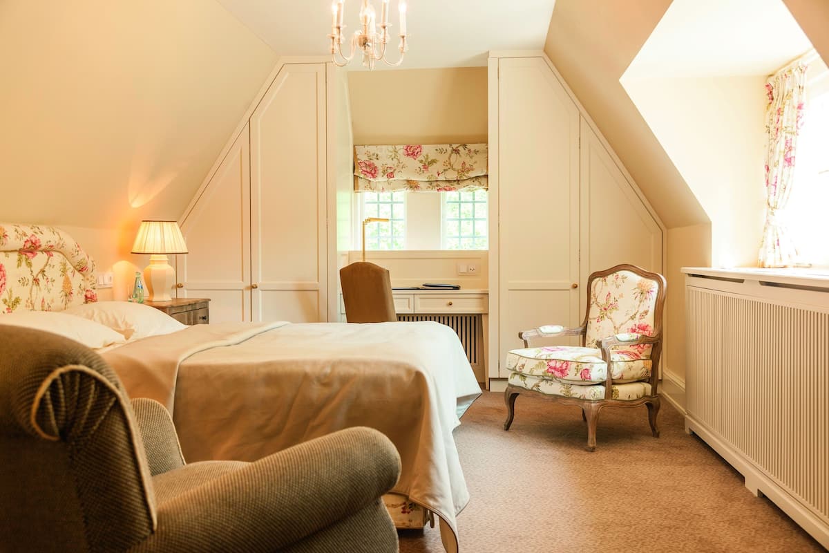 1 bedroom, premium bedding, free minibar, in-room safe