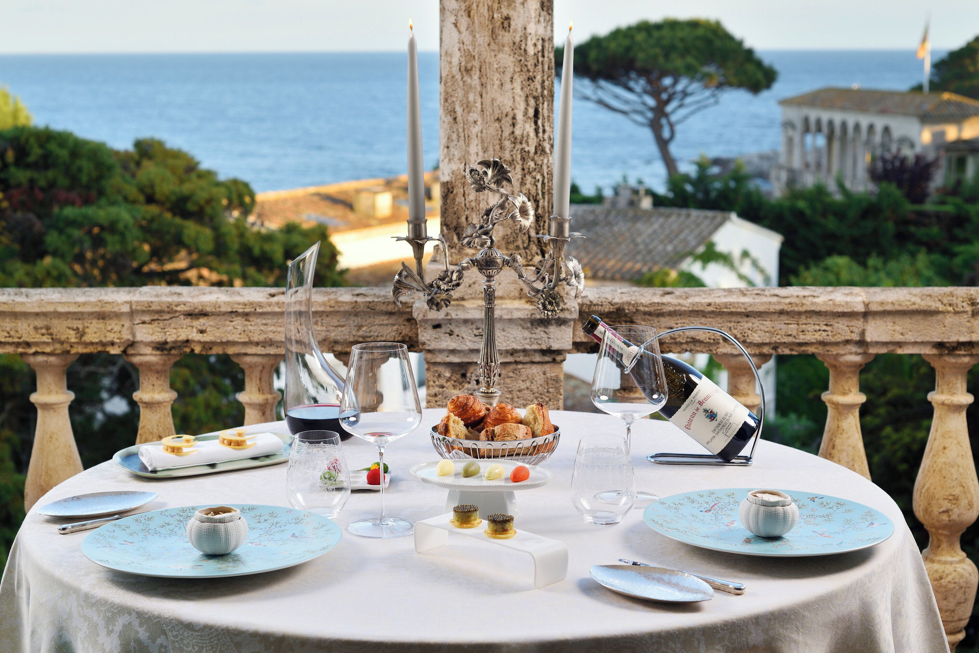 1 bedroom, premium bedding, minibar, in-room safe