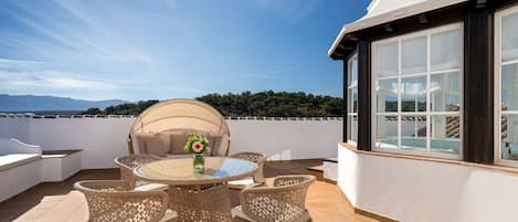 Suite présidentielle, 2 chambres, baignoire à jets | Terrasse/patio