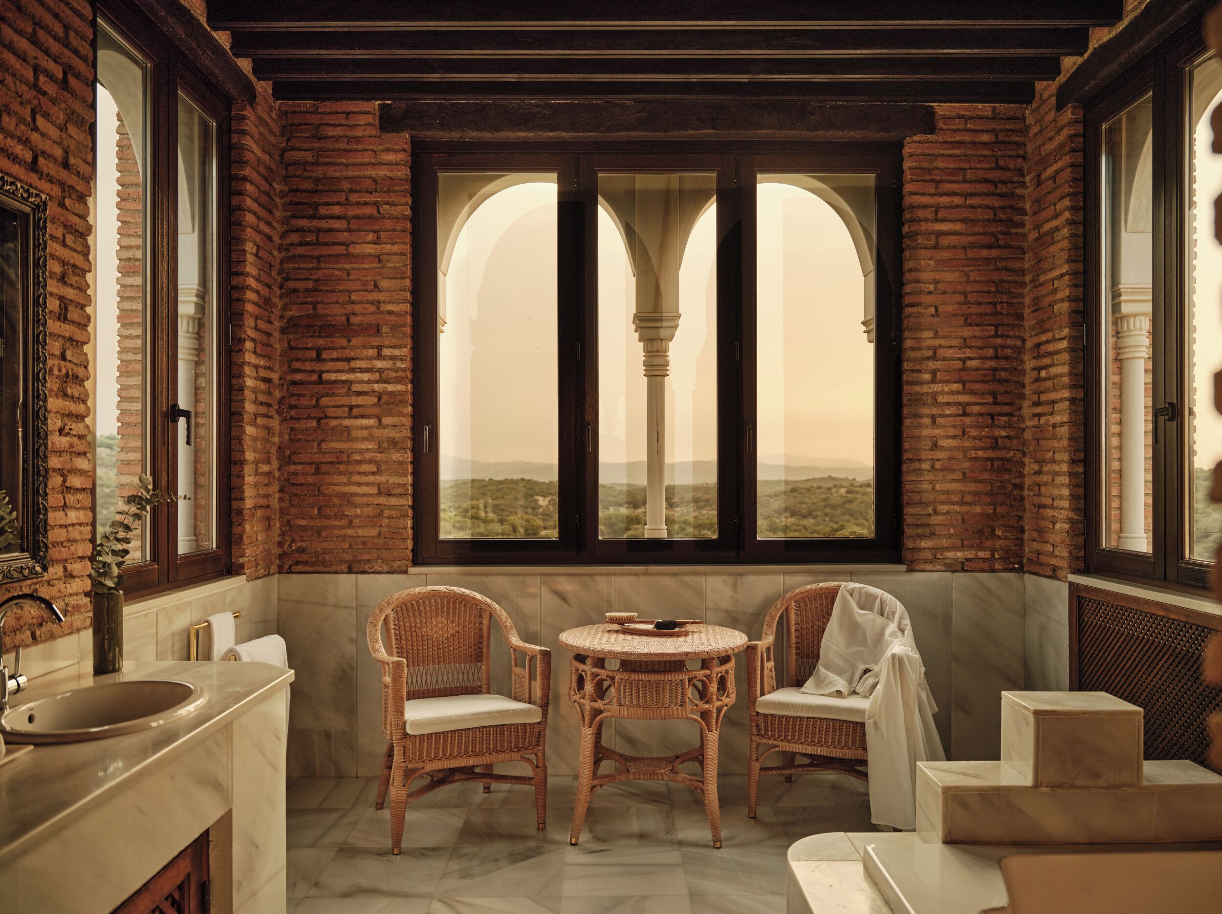 Suite de lujo, terraza | 1 dormitorio, sábanas de algodón egipcio, ropa de cama de alta calidad