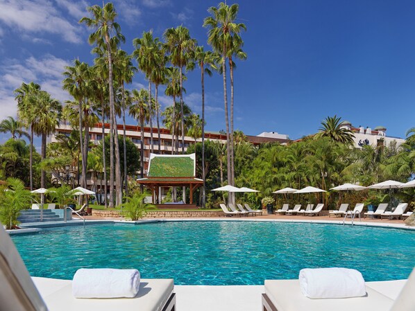 Couples treatment room(s), sauna, hot tub, Turkish bath/hammam