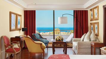 Couette en duvet d'oie, minibar, coffres-forts dans les chambres, bureau