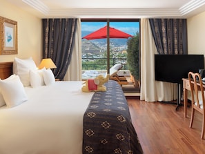 Suite (Michael Jackson) | Couette en duvet d'oie, minibar, coffres-forts dans les chambres, bureau