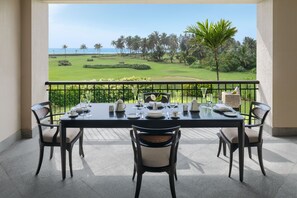 Suite, 1 Bedroom, Garden View (Balcony) | Premium bedding, down comforters, Tempur-Pedic beds, minibar - The St. Regis Goa Resort (Cavelossim)