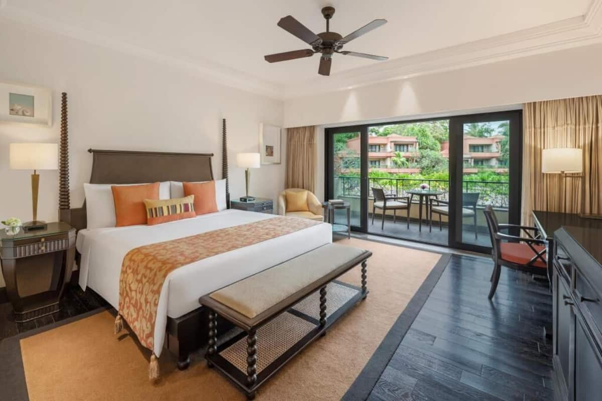 Hochwertige Bettwaren, Daunenbettdecken, Tempur-Pedic-Betten, Minibar