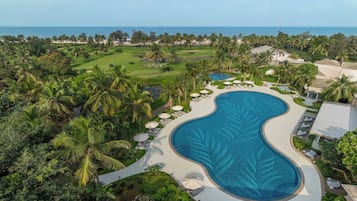 3 outdoor pools, open 7:00 AM to 8:00 PM, free pool cabanas