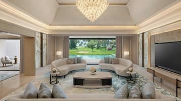 Presidential Villa, 3 Bedrooms, Private Pool, Golf View | Living room