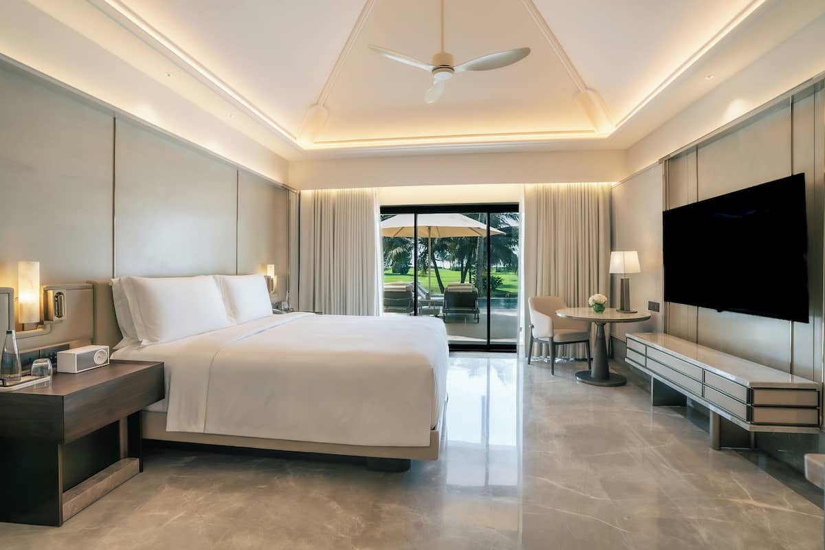 Villa, 2 Bedrooms | Premium bedding, down comforters, Tempur-Pedic beds, minibar