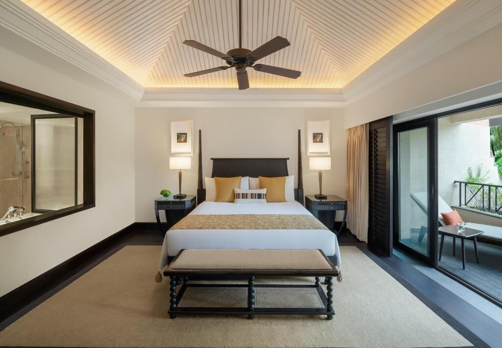 Premium bedding, down comforters, Tempur-Pedic beds, minibar