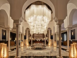 4 bars/lounges, poolside bar