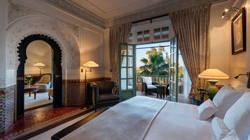 Svit (KOUTOUBIA) | SÀngtillbehör av högsta kvalitet och minibar