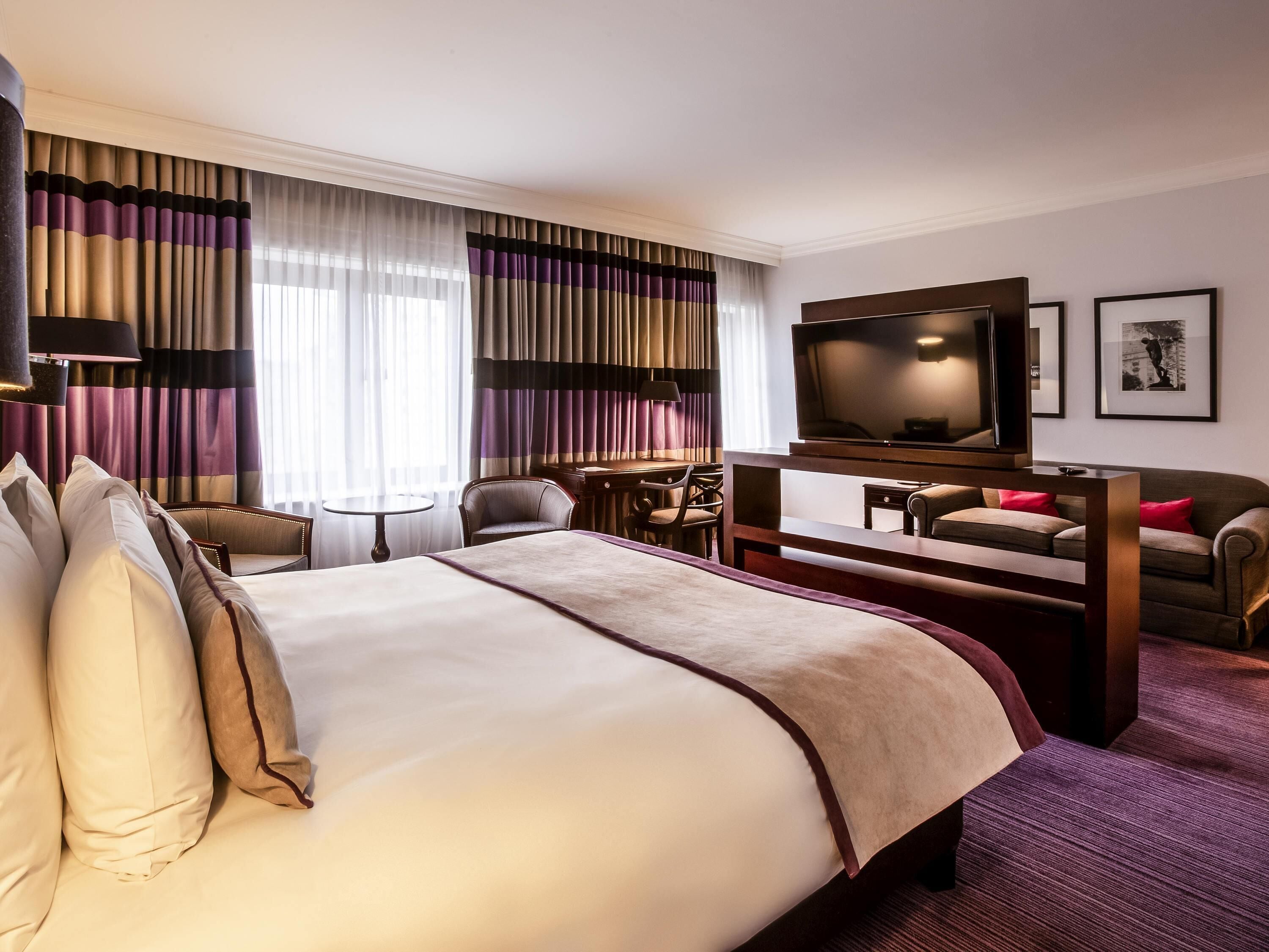 防过敏的被褥、迷你吧、客房内保险箱、办公桌