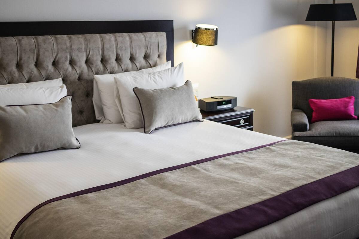 Camera Superior, letti multipli | Biancheria da letto ipoallergenica, minibar, una cassaforte in camera