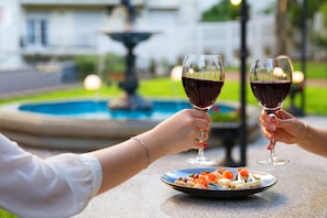 Aperto a colazione, pranzo e cena, cucina argentina